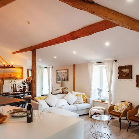 Adults Only Apartment *